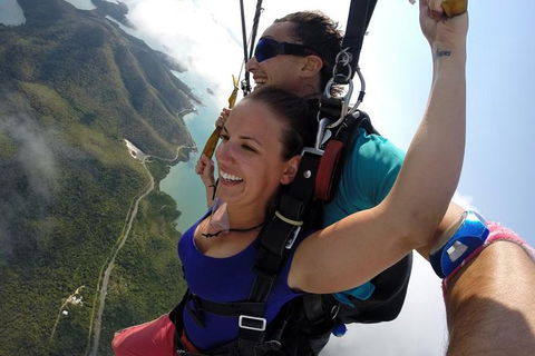 Airlie Beach Tandem Skydive - Accommodation Port Macquarie 3