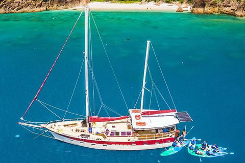 2-Day Whitsundays Sailing Adventure: SV Whitehaven - Accommodation Port Macquarie 2