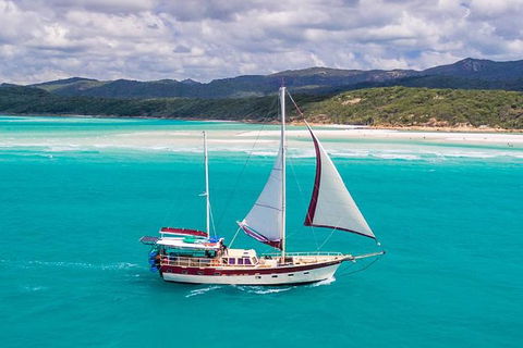 2-Day Whitsundays Sailing Adventure: SV Whitehaven - Accommodation Port Macquarie 8