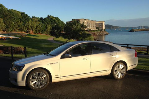 Limo From Proserpine Airport To Airlie Beach - Accommodation Port Macquarie 0