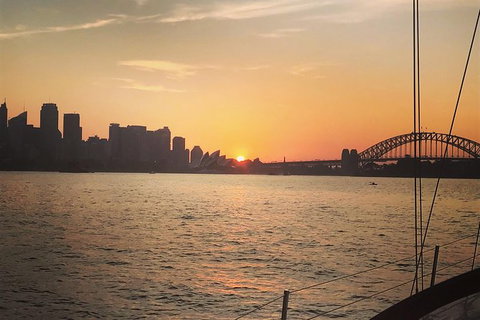 Romantic Sailing On Sydney Harbour - Accommodation Port Macquarie 1