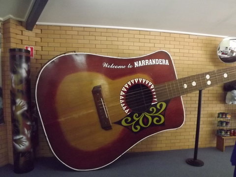 Narrandera's Big Guitar - Accommodation Port Macquarie 2