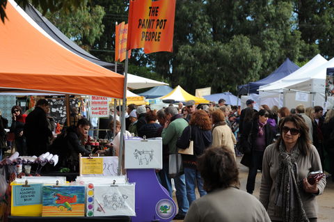 Red Hill Community Market - Accommodation Port Macquarie 2