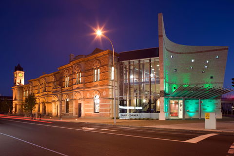 The Riddoch & Main Corner Complex - Accommodation Port Macquarie 0