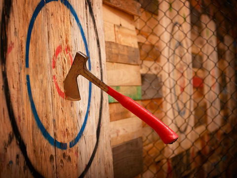 Throw Axe - Accommodation Port Macquarie 2
