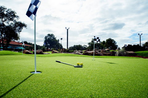 Vines Mini Golf - Accommodation Port Macquarie 1