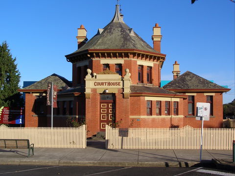 Yarram Courthouse Gallery - Accommodation Port Macquarie 0