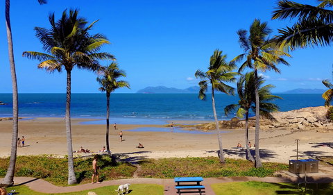 Bowen's Rose Bay - Accommodation Port Macquarie 2