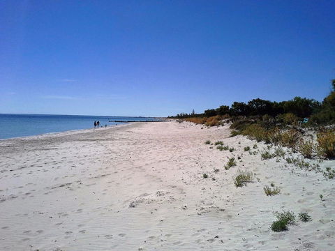 Busselton Beachfront - Accommodation Port Macquarie 0