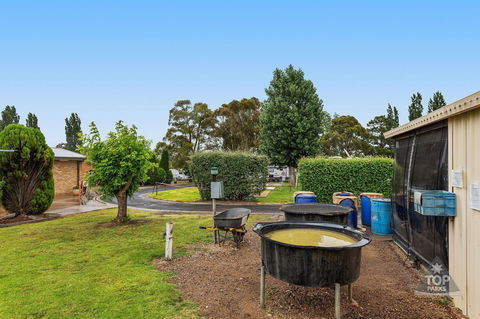 Fossicker Caravan Park Fossicking Park - Accommodation Port Macquarie 0