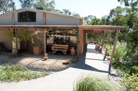 Marion Rosetzky Gallery - Accommodation Port Macquarie 0