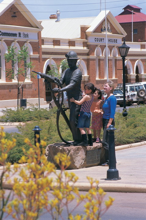 Miners Monument - Accommodation Port Macquarie 2