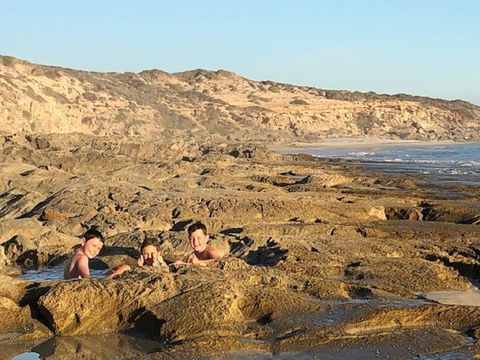 Streaky Bay - Back Beach - Accommodation Port Macquarie 1