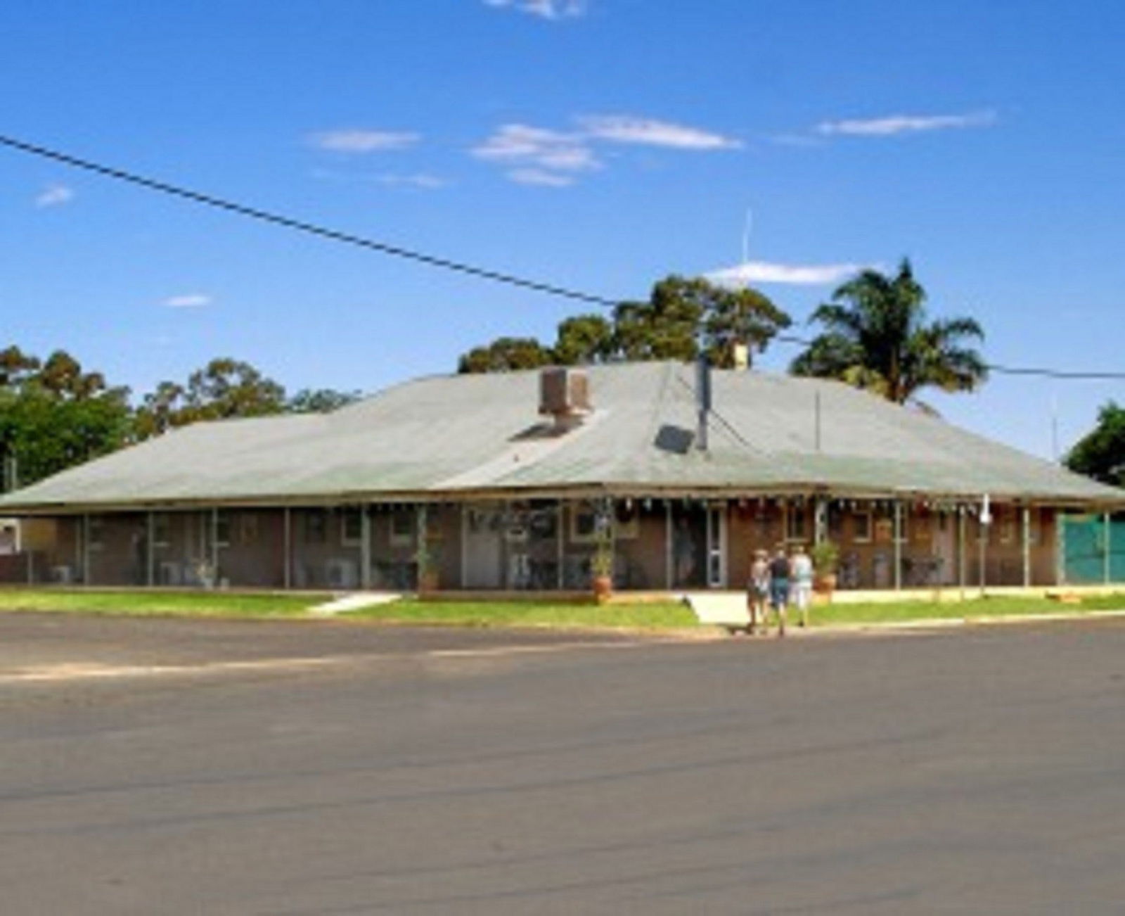Tullibigeal NSW Accommodation Port Macquarie