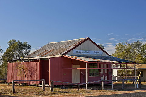 Copperfield Store, Chimney And Cemetery - Accommodation Port Macquarie 1