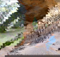 Sandstone Caves Walking Track - Accommodation Port Macquarie