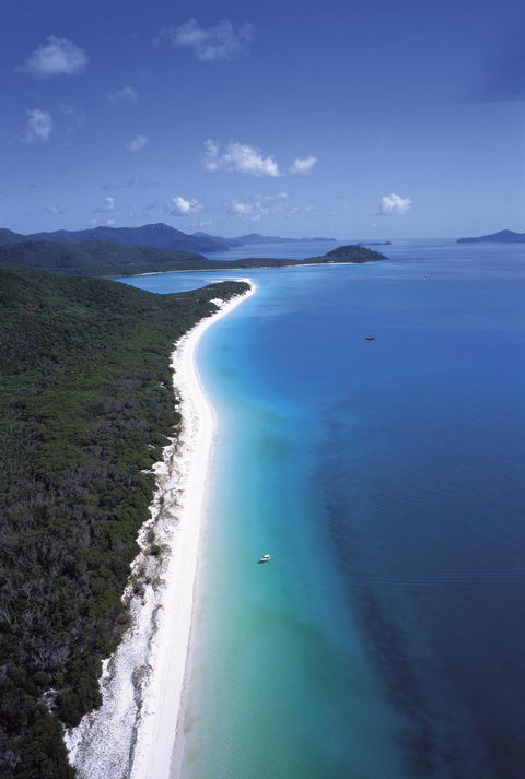 Whitehaven Beach - Accommodation Port Macquarie 2