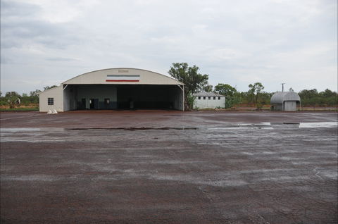 Daly Waters Aviation Complex - Accommodation Port Macquarie 0