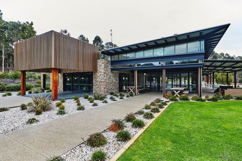 Lakeside Function Centre - Eight Willows Retreat - Accommodation Port Macquarie 1