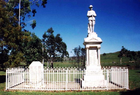 Cooyar War Memorial - Accommodation Port Macquarie 0