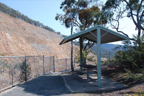 Dartmouth Dam Wall Picnic Area - Accommodation Port Macquarie 1