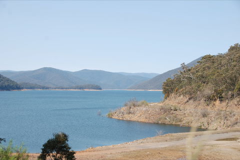 Dartmouth Dam Wall Picnic Area - Accommodation Port Macquarie 2