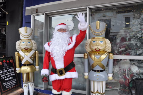 Mrs Claus And Santa - Accommodation Port Macquarie 0
