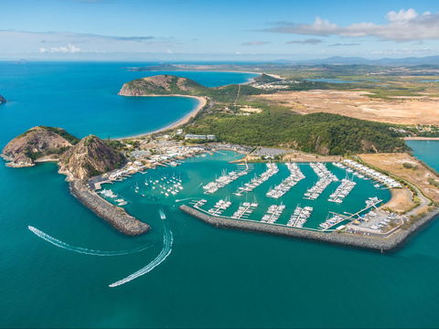 Rosslyn Bay - Accommodation Port Macquarie 1
