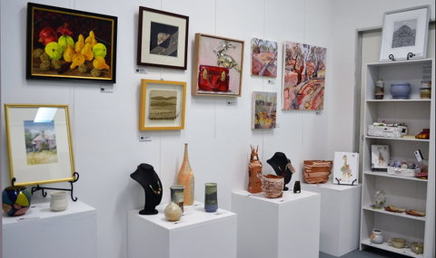 T'arts Gallery - Accommodation Port Macquarie 0
