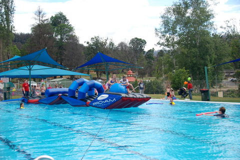 Marysville Outdoor Swimming Pool - Accommodation Port Macquarie 1