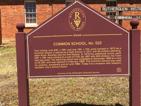 Rutherglen Common School Museum - Accommodation Port Macquarie 1