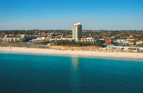 Scarborough Beach - Accommodation Port Macquarie 0