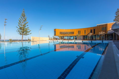 Scarborough Beach - Accommodation Port Macquarie 1