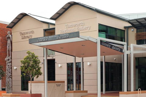 Tamworth Regional Gallery - Accommodation Port Macquarie 0