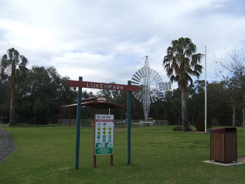 Luke Park And Jerilderie Lake - Accommodation Port Macquarie 0