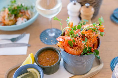 Sydney Beachside Experience With Optional Upgrade To Include A Bottle Of Wine - Accommodation Port Macquarie 1