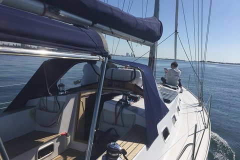 Gold Coast Sailing Cruise With Sparkling Wine & Nibbles Platter - Accommodation Port Macquarie 4