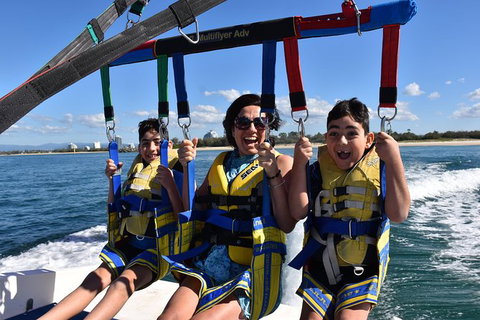 Gold Coast Parasailing - Solo, Tandem, Triple - Accommodation Port Macquarie 2