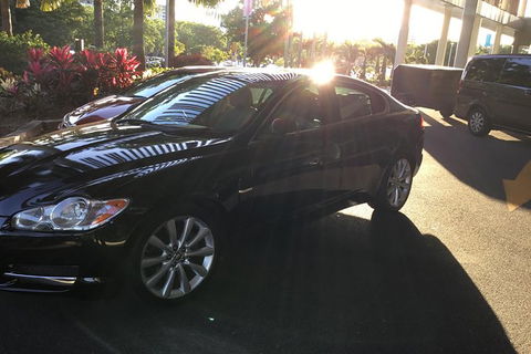 Jaguar Limousine Transfer Cairns Airport To City Or Return - Accommodation Port Macquarie 6