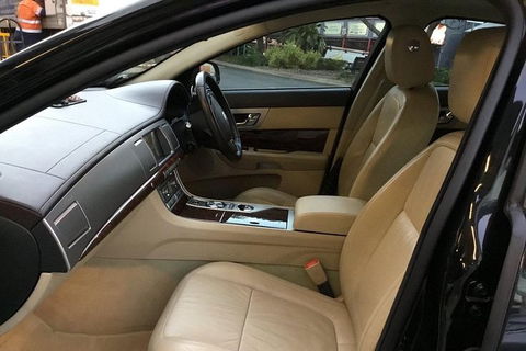 Jaguar Limousine Transfer Cairns Airport To City Or Return - Accommodation Port Macquarie 7