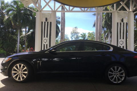 Jaguar Limousine Transfer Cairns Airport To City Or Return - Accommodation Port Macquarie 2