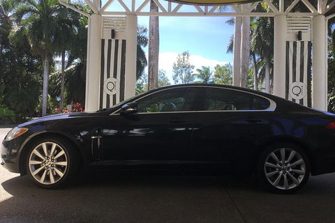 Jaguar Limousine Transfer Cairns Airport To Palm Cove - Accommodation Port Macquarie 1