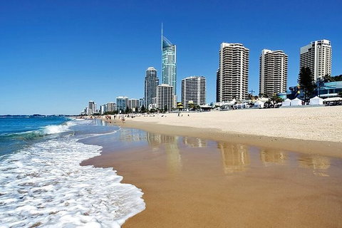 Gold Coast Airport Transfers : Gold Coast City To Airport OOL In Luxury Car - Accommodation Port Macquarie 6