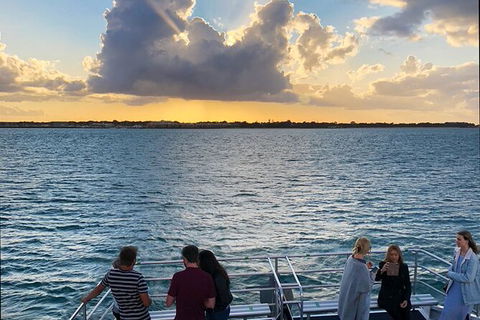 Sunset Twilight Cruise In Hervey Bay - Accommodation Port Macquarie 4