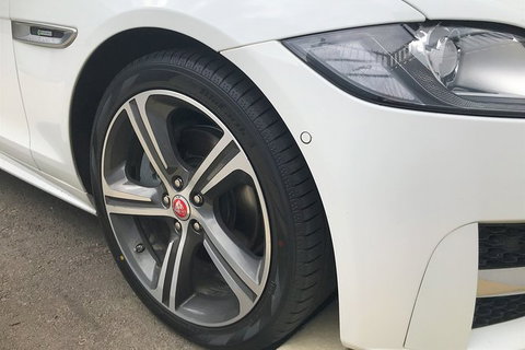 Luxury Jaguar Barossa Valley Half Day Private Tour For 2 - Accommodation Port Macquarie 4