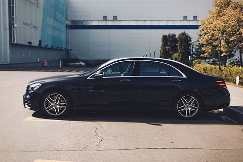 Departure Private Transfers: Adelaide To Adelaide Airport ADL In Business Car - Accommodation Port Macquarie 0