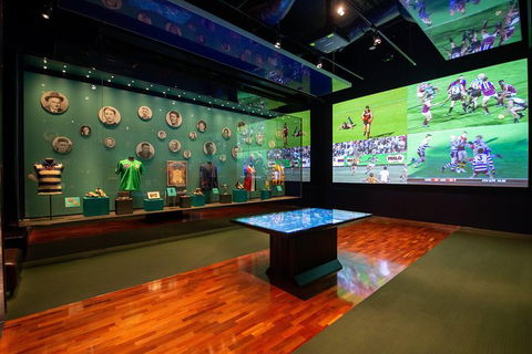 Ultimate Sports Lovers Bus Tour Of Melbourne - Accommodation Port Macquarie 4