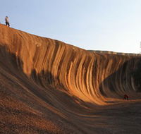 Wave Rock - Accommodation Port Macquarie