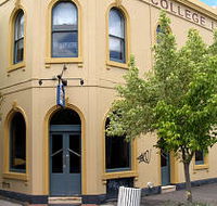 The College Lawn Hotel - Accommodation Port Macquarie