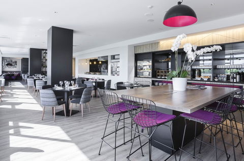 MRepublic Restaurant, Bar And Lounge - Accommodation Port Macquarie 0